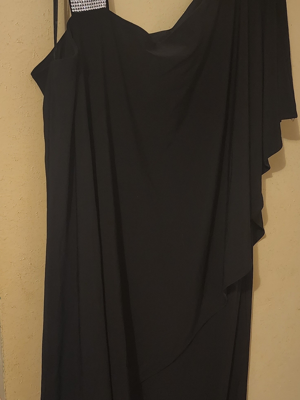 Black One-Shoulder Dress